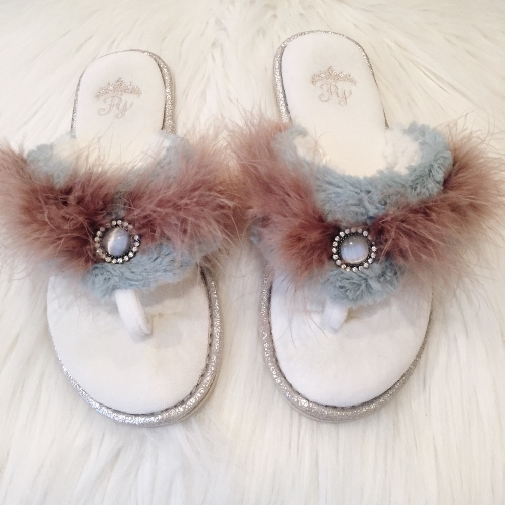 Pretty You London Slippers